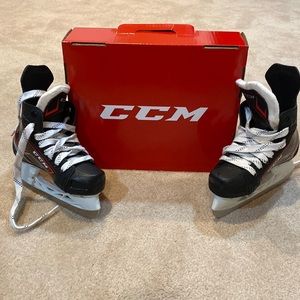 CCM Jetspeed Ice Skates used only twice!!!